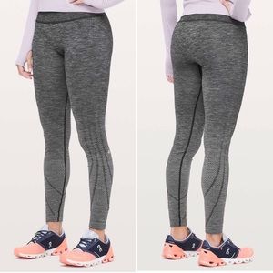 Lululemon Ready to Run Tight Pinpoint seamless